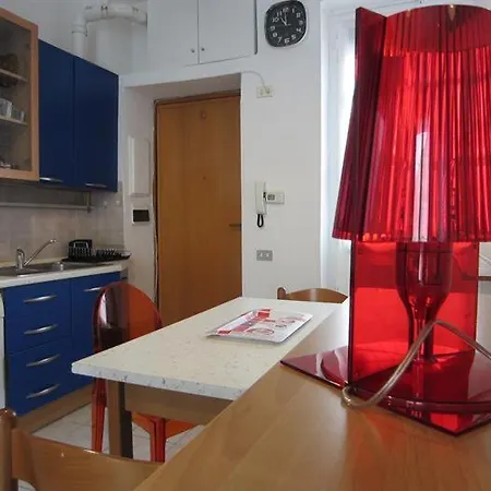 A Loue Apartment *